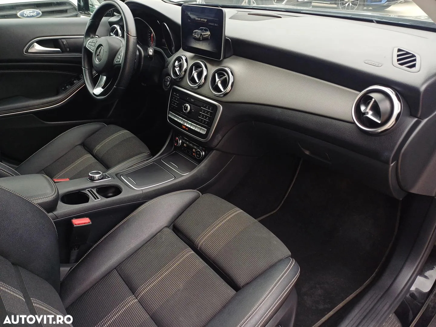 Mercedes-Benz GLA 220 4MATIC - 20