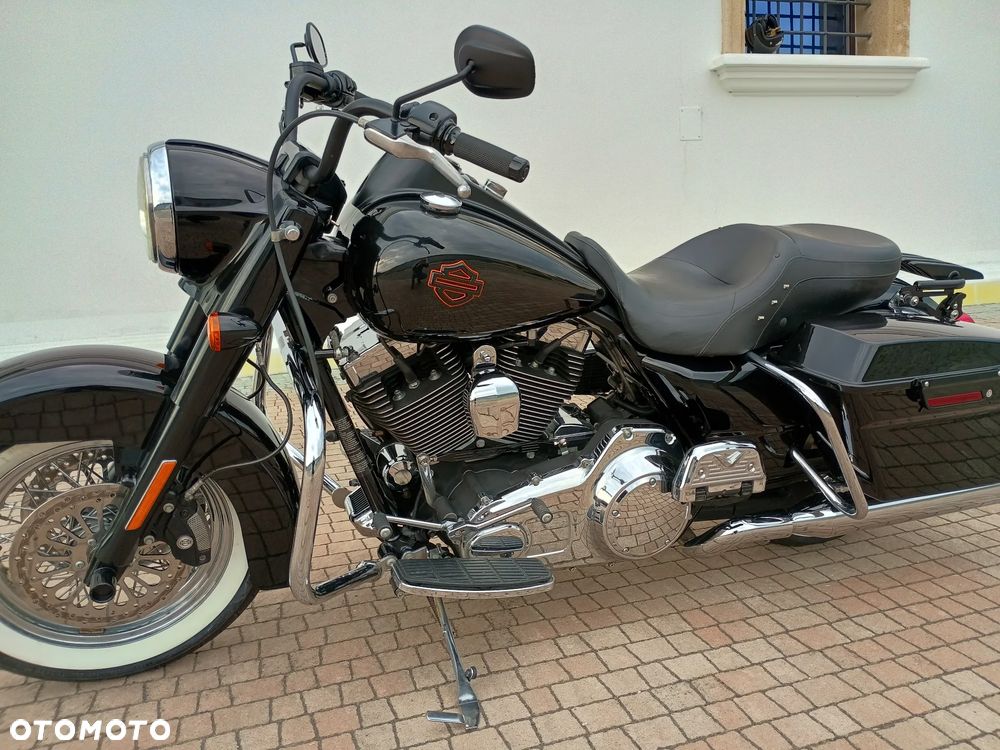 Harley-Davidson Touring Road King - 12