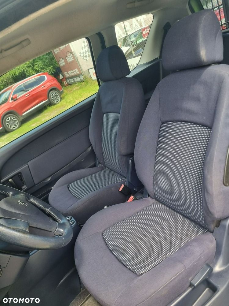 Peugeot 1007 - 12