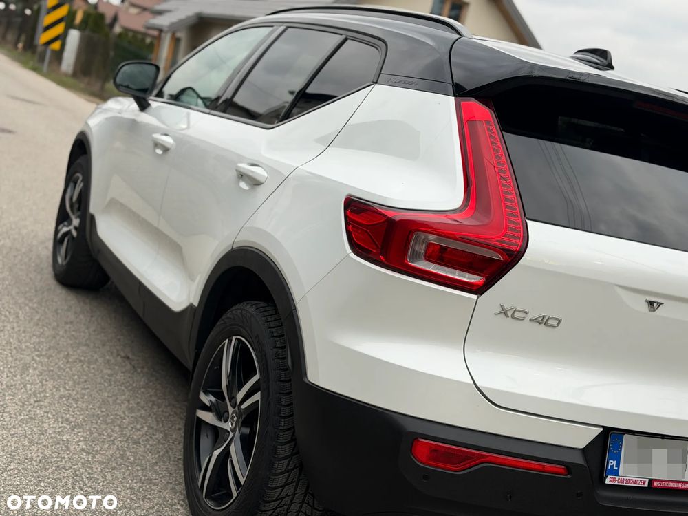 Volvo XC 40 T5 AWD Geartronic R-Design - 38