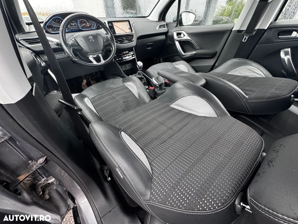 Peugeot 2008 1.6 e-HDi FAP STT Active - 20