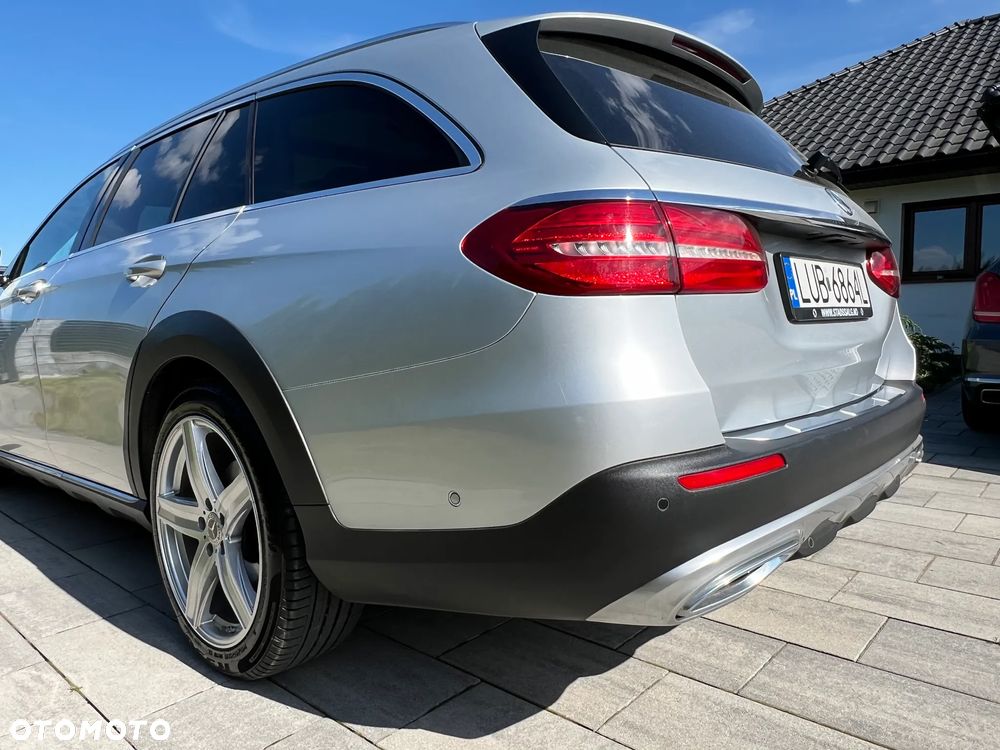 Mercedes-Benz Klasa E 220 d 4Matic T All-Terrain 9G-TRONIC Exclusive - 6