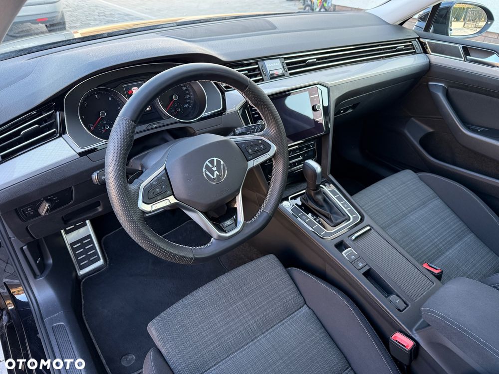 Volkswagen Passat 2.0 TDI Business DSG - 16