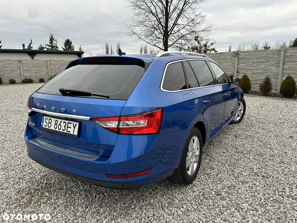 Skoda Superb 2.0 TDI SCR Ambition DSG - 8