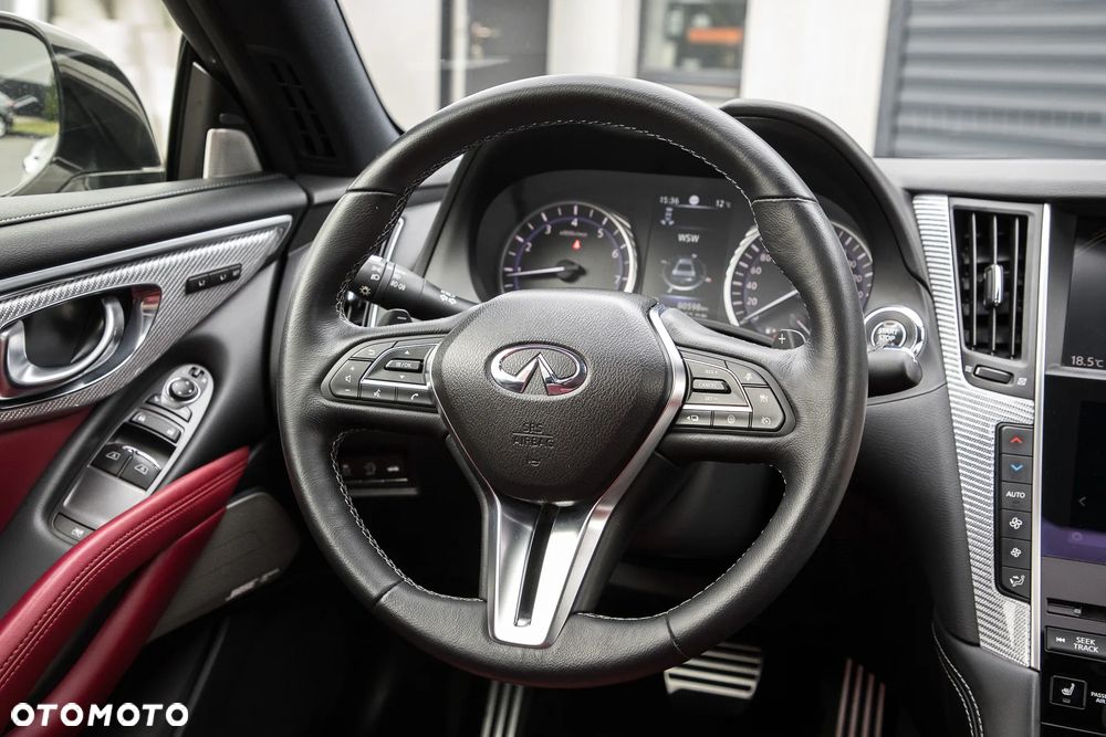 Infiniti Q60 2.0t Sport Tech - 25