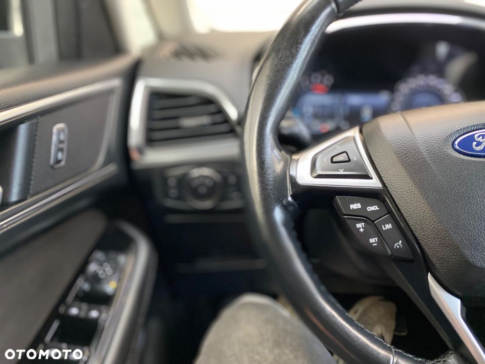 Ford S-Max 2.0 EcoBlue Titanium - 25