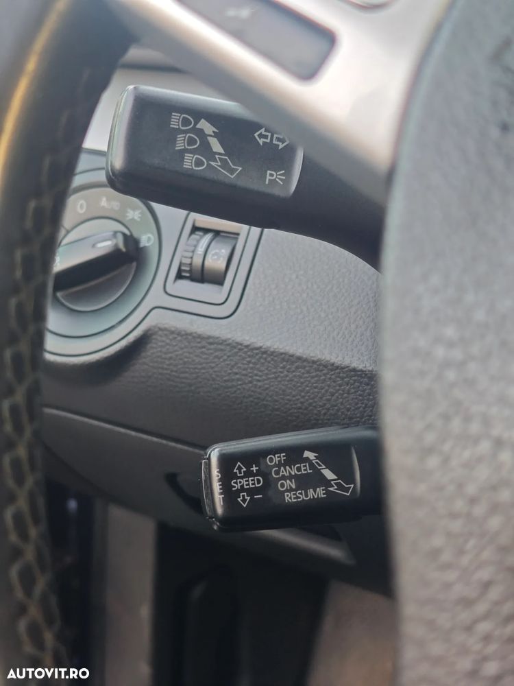 Volkswagen Passat - 14