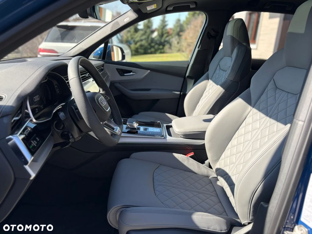 Audi Q7 - 7