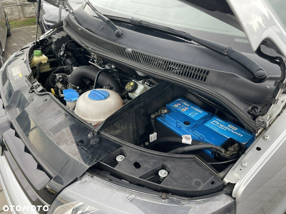 Volkswagen Multivan - 18