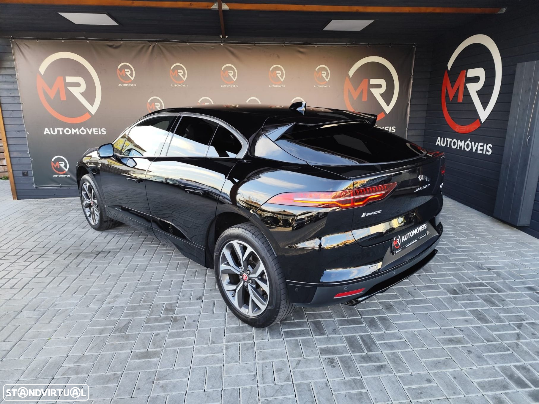 Jaguar I-Pace - 7