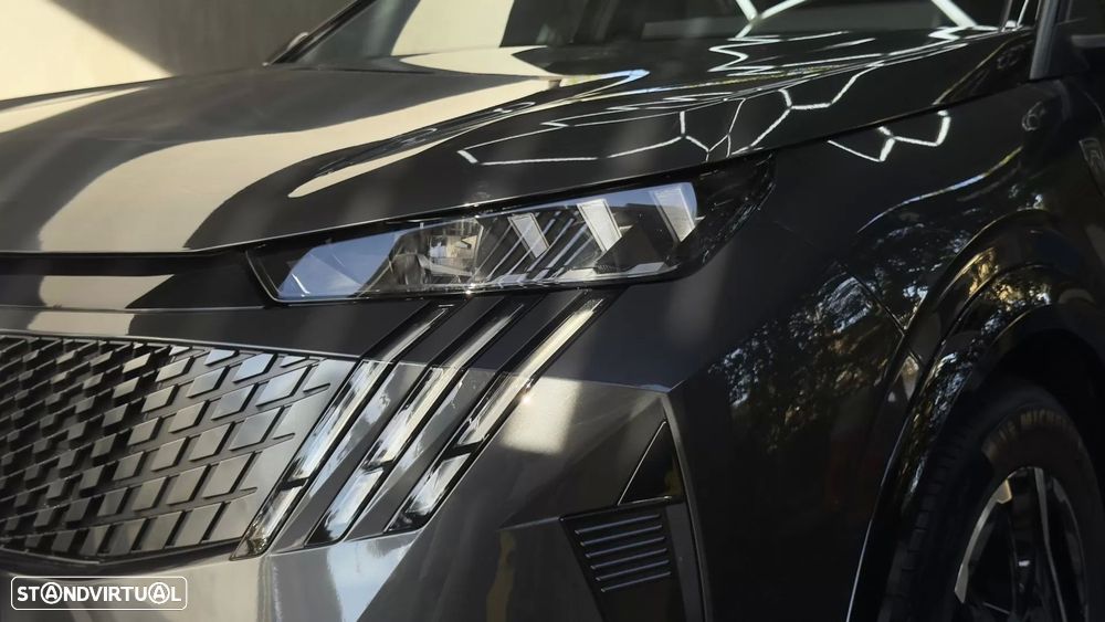 Peugeot E-3008 73 kWh GT — photo 4