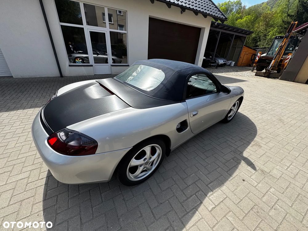 Porsche Boxster - 11