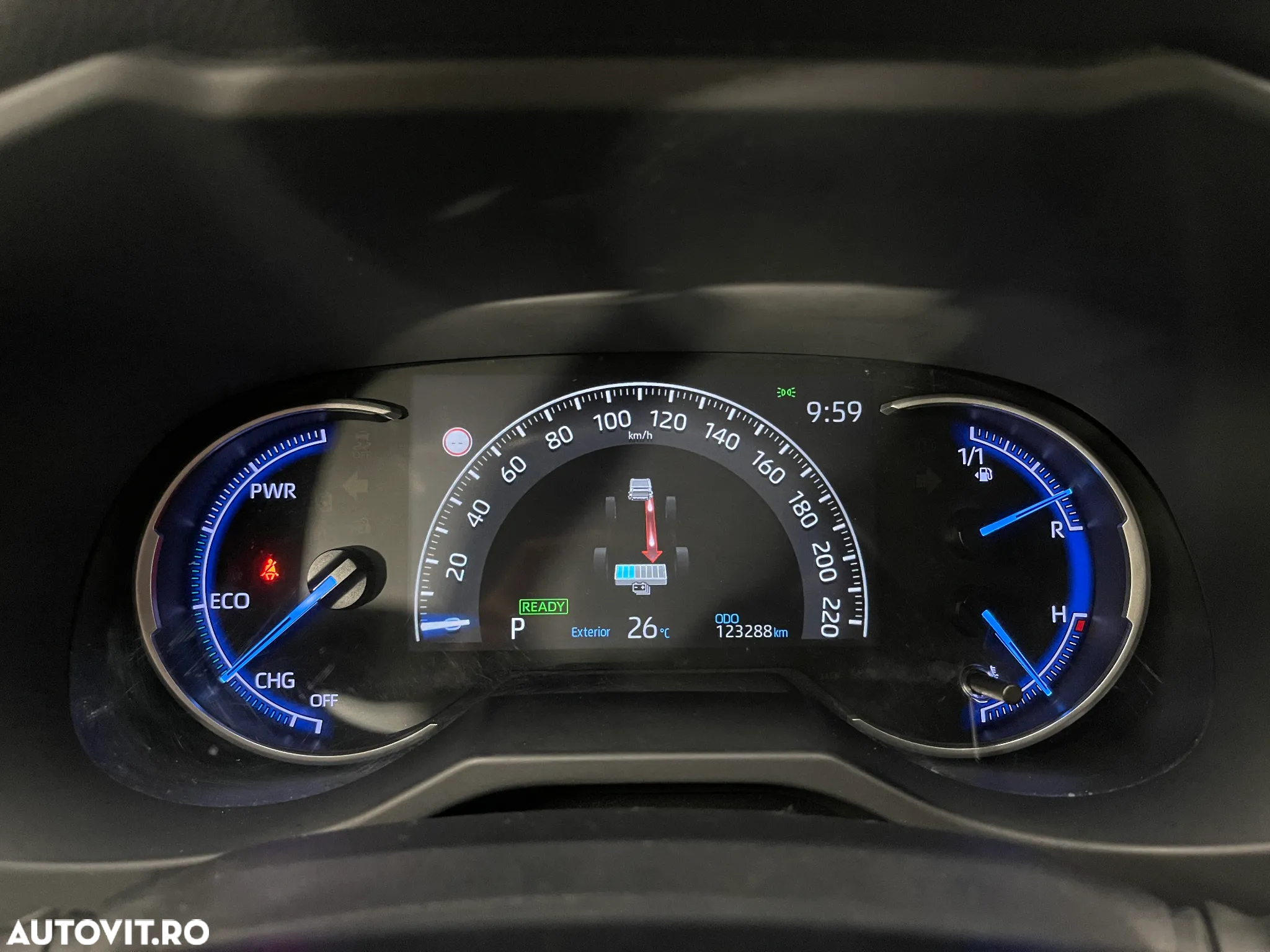 Toyota RAV4 - 24