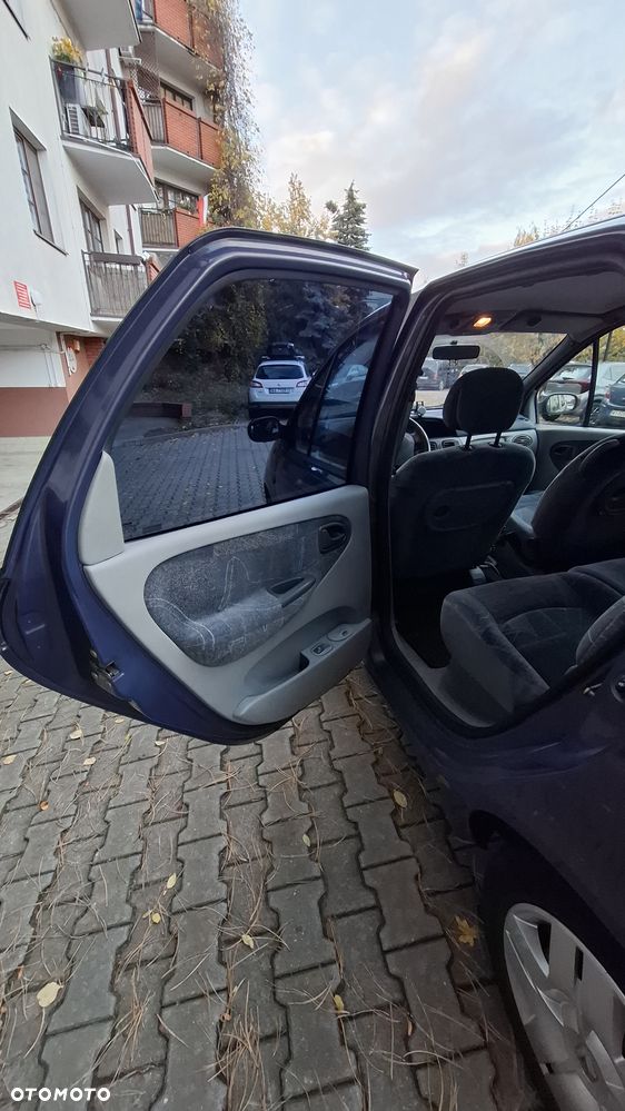 Renault Scenic - 7