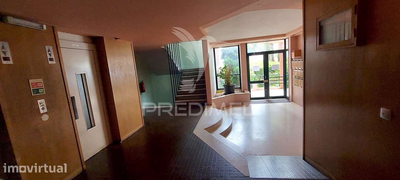 Apartamento T1 na Av. General Humberto Delgado, Monte Abraão, renov... - Grande imagem: 3/40
