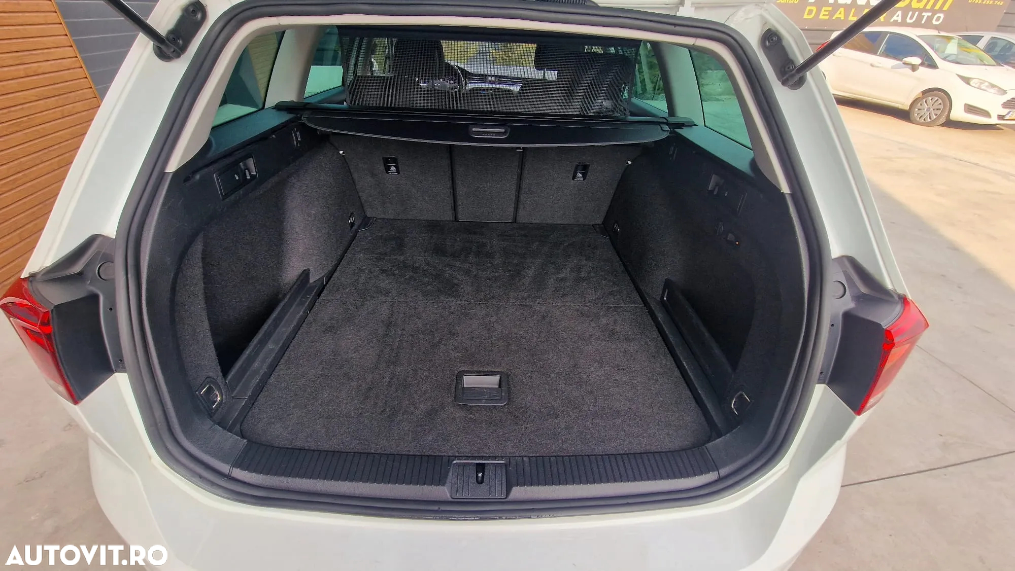 Volkswagen Passat Variant 2.0 TDI DSG Business - 11