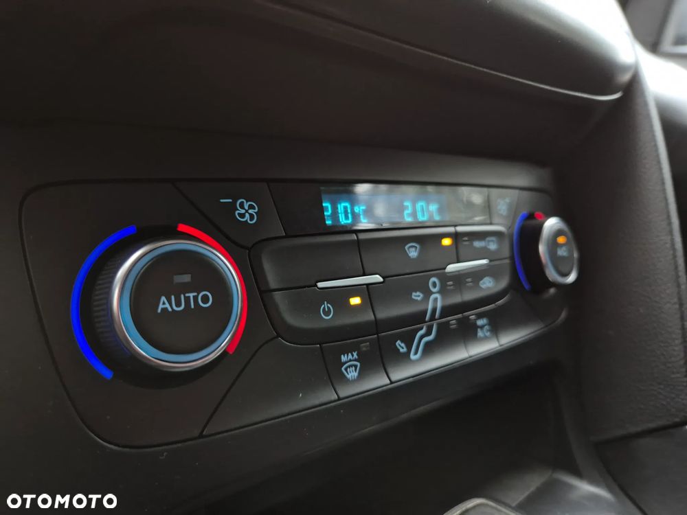 Ford Focus 2.0 TDCi Titanium ASS - 25