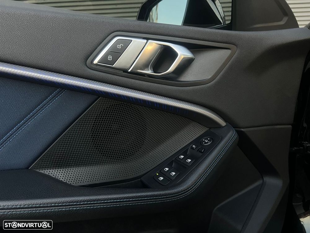 BMW 118 d Pack M Auto - 24