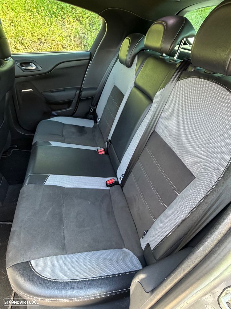 DS DS4 Crossback - 6