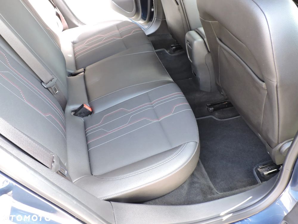 Opel Astra 1.4 T Enjoy - 12