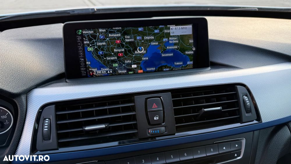 BMW Seria 3 325d Aut. M Sport - 16