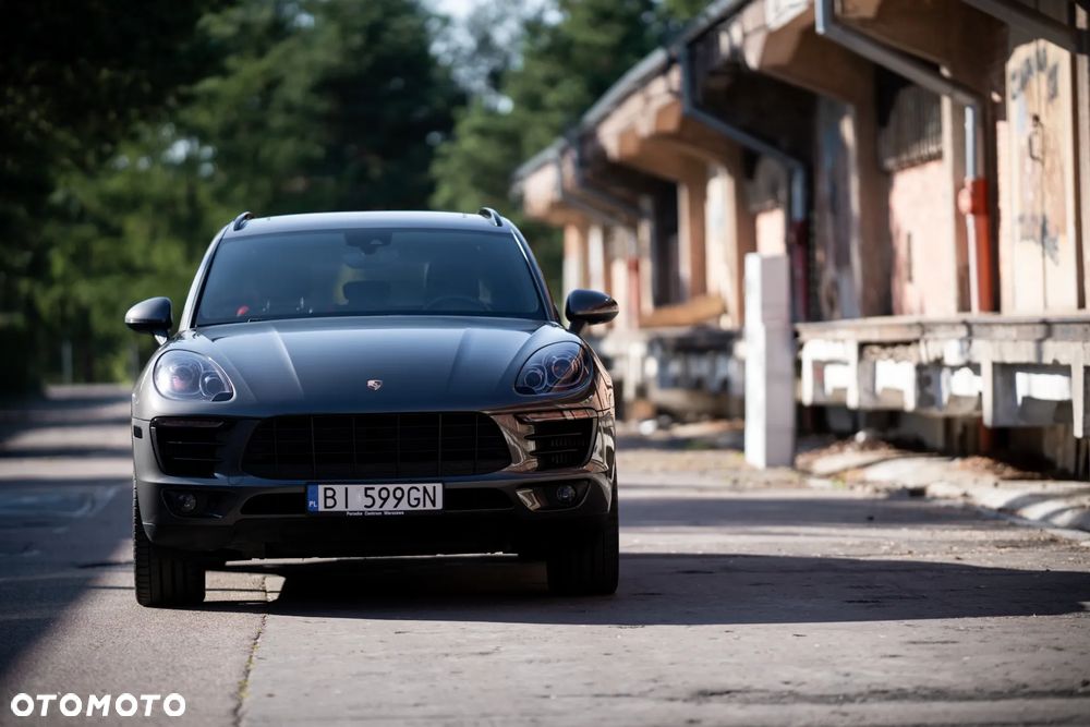 Porsche Macan - 3