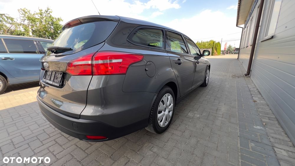 Ford Focus 1.5 TDCi DPF Start-Stopp-System Business - 12