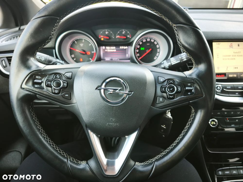 Opel Astra 1.6 D (CDTI) Start/Stop Dynamic - 29