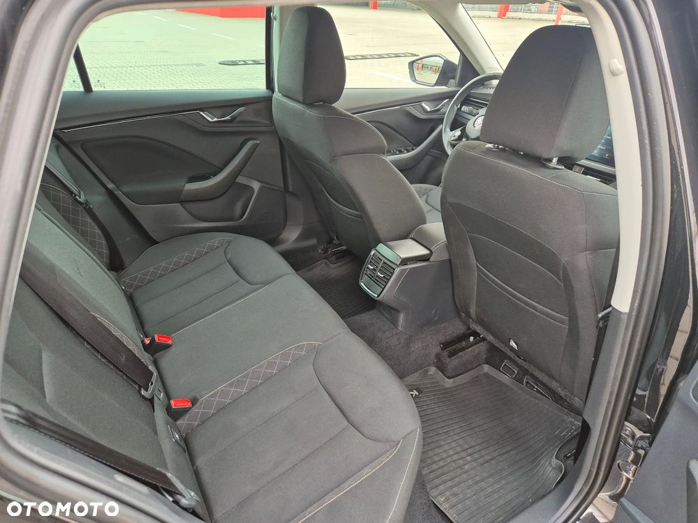 Skoda Kamiq 1.5 TSI Ambition DSG - 10