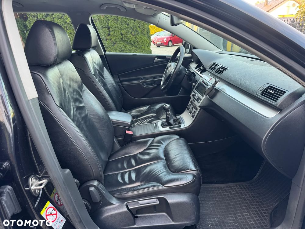 Volkswagen Passat 2.0 TDI Comfortline - 30