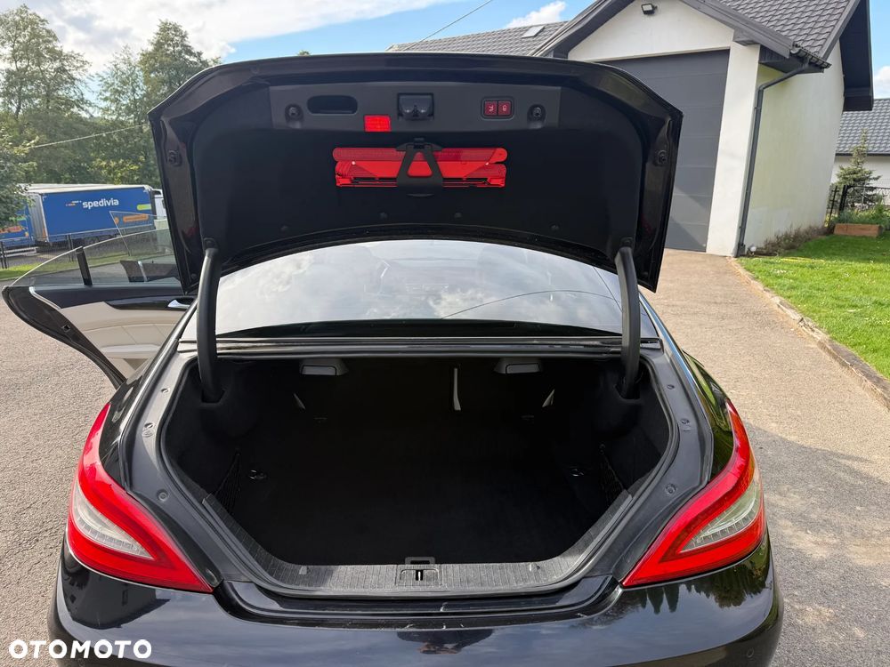 Mercedes-Benz CLS - 16