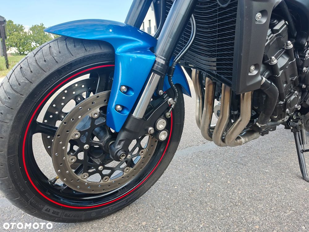 Yamaha FZ - 9