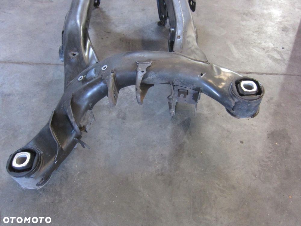 BMW X3 F25 X4 F26 BELKA ZAWIESZENIA TYLNEGO SANKI TYŁ 33316857983 6857983 - 5
