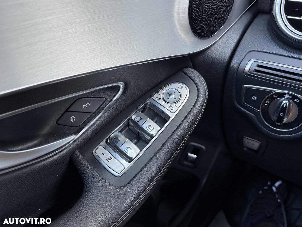Mercedes-Benz GLC Coupe 250 d 4Matic 9G-TRONIC AMG Line - 28