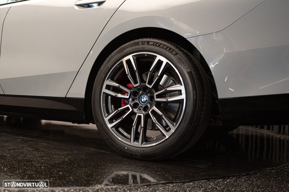 BMW 530 e Pack Desportivo M Pro - 46