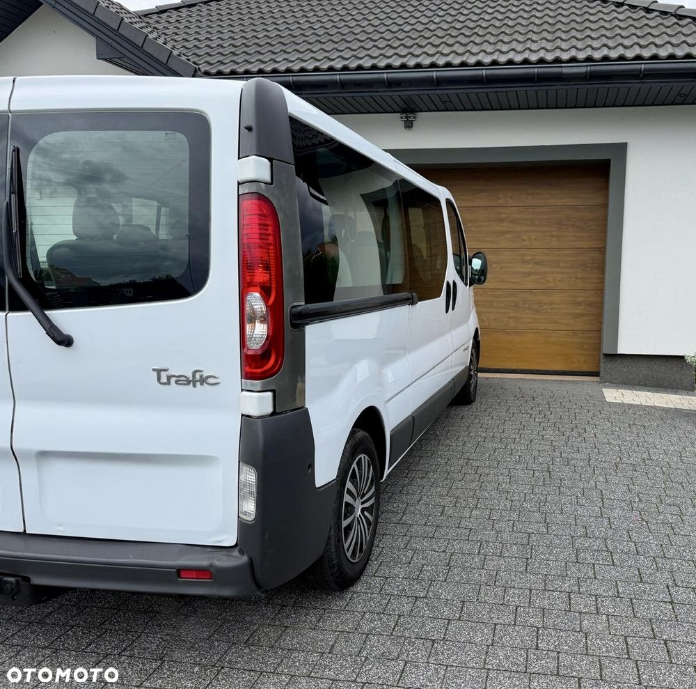Renault Trafic - 12