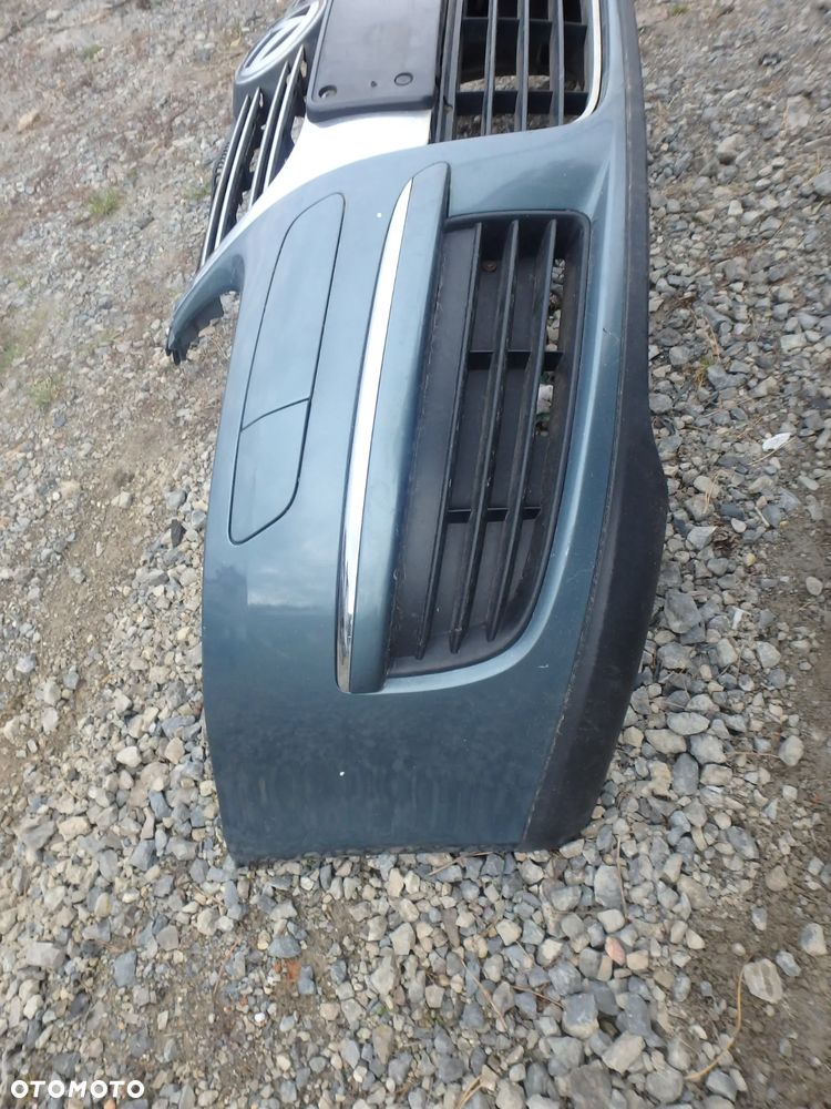 Zderzak przedni VW Jetta Golf V kombi LA6R - 2