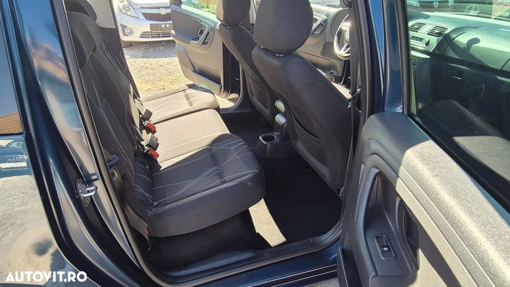 Skoda Roomster 1.2 TSI DSG Fresh - 10