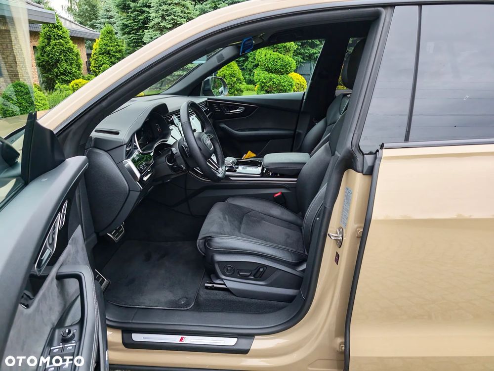 Audi Q8 55 TFSI e PHEV Quattro Tiptronic - 13