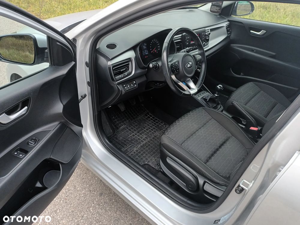 Kia Rio - 20
