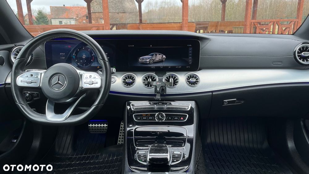 Mercedes-Benz Klasa E 300 d 9G-TRONIC - 15