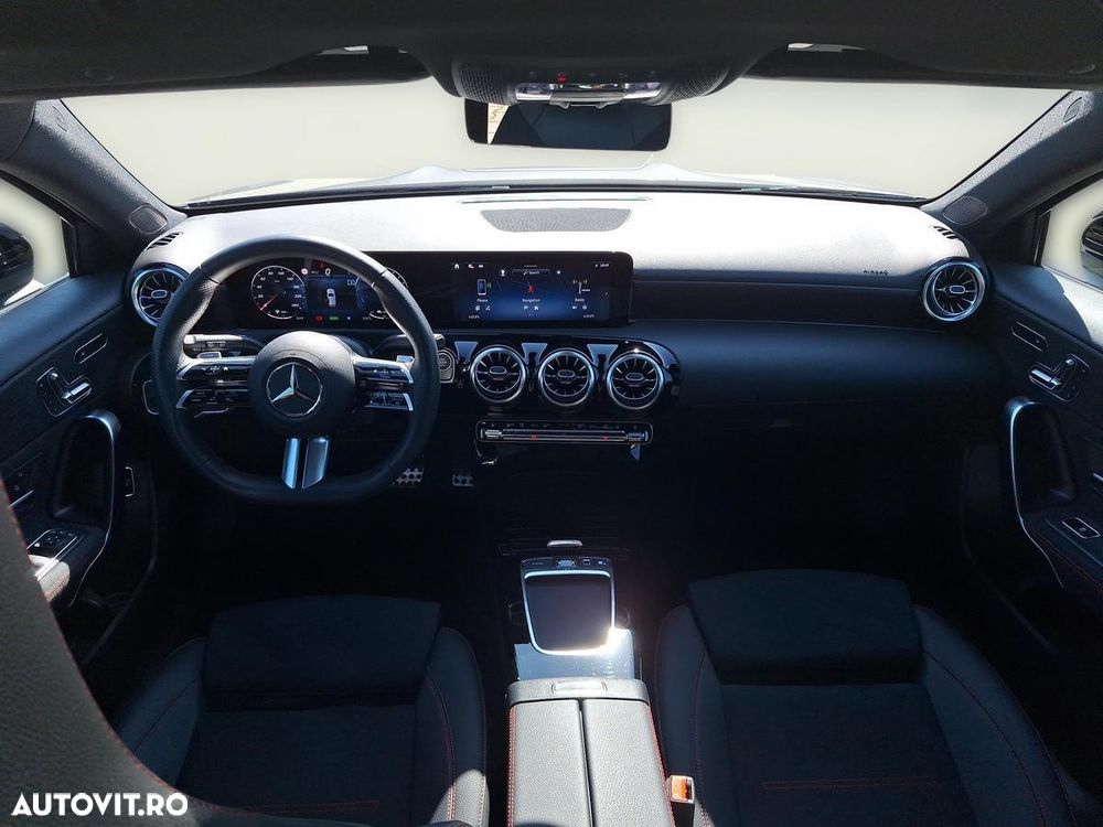 Mercedes-Benz A 250 e 8G-DCT Edition AMG Line - 12