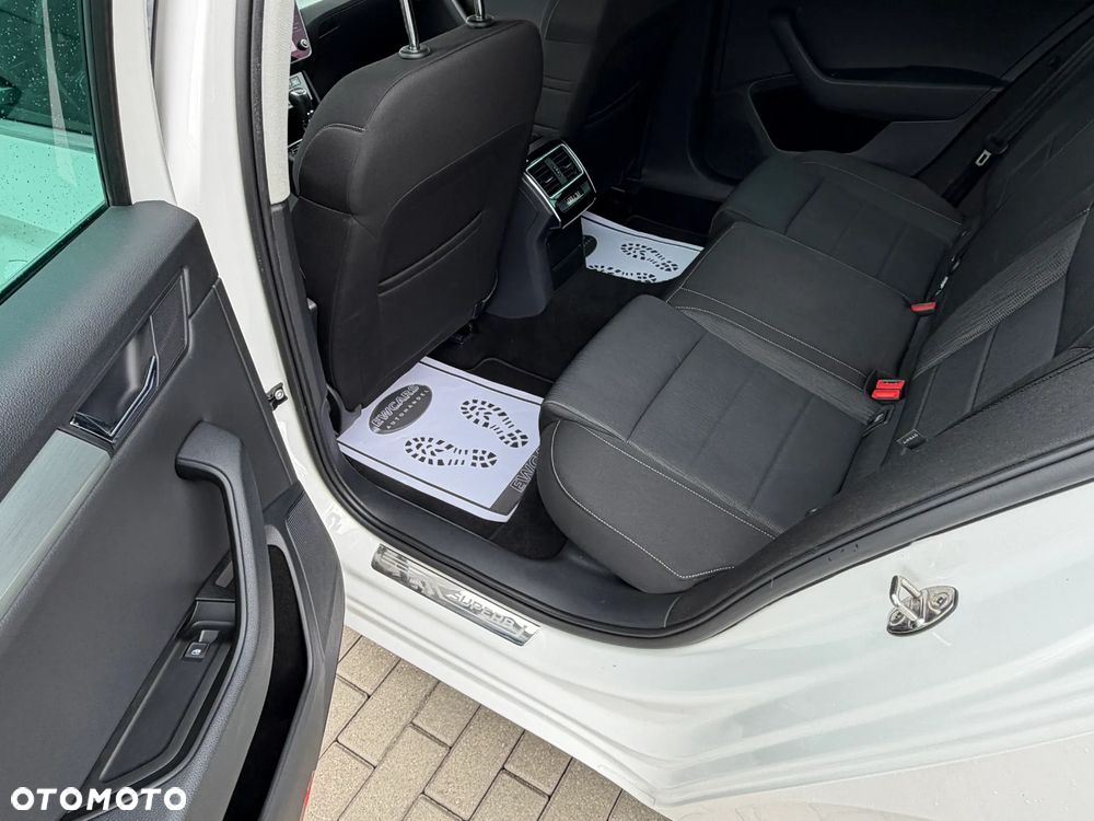 Skoda Superb 2.0 TDI DSG Style - 27