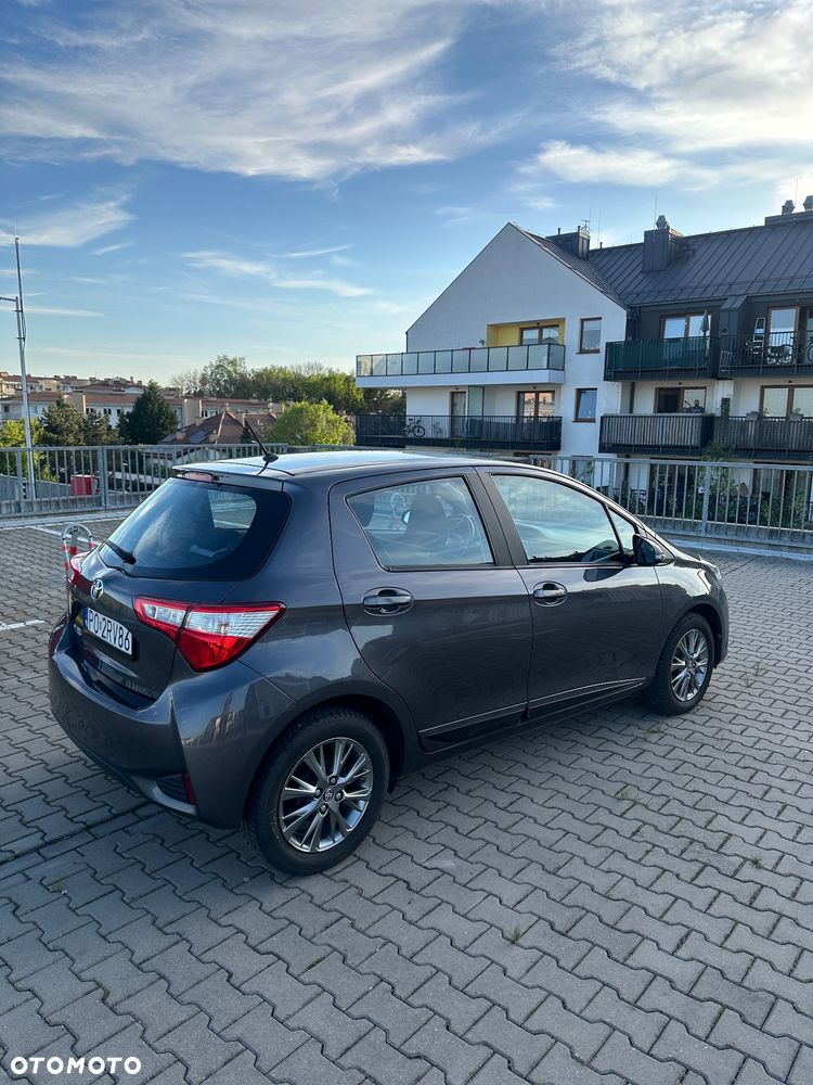 Toyota Yaris 1.5 Premium - 6