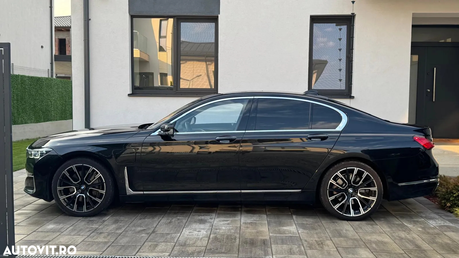 BMW Seria 7 745Le - 11