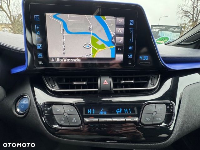 Toyota C-HR 1.8 Hybrid Neon Lime powered by JBL - 18