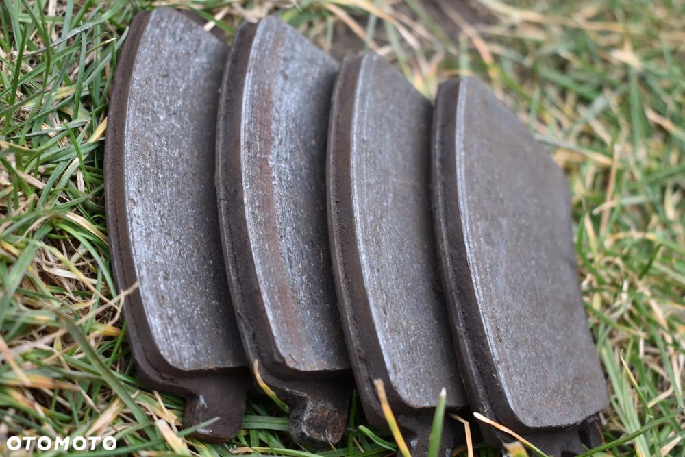 AUDI A8 D3 TARCZE HAMULCOWE KLOCKI TYLNE 290mm BREMBO - 19