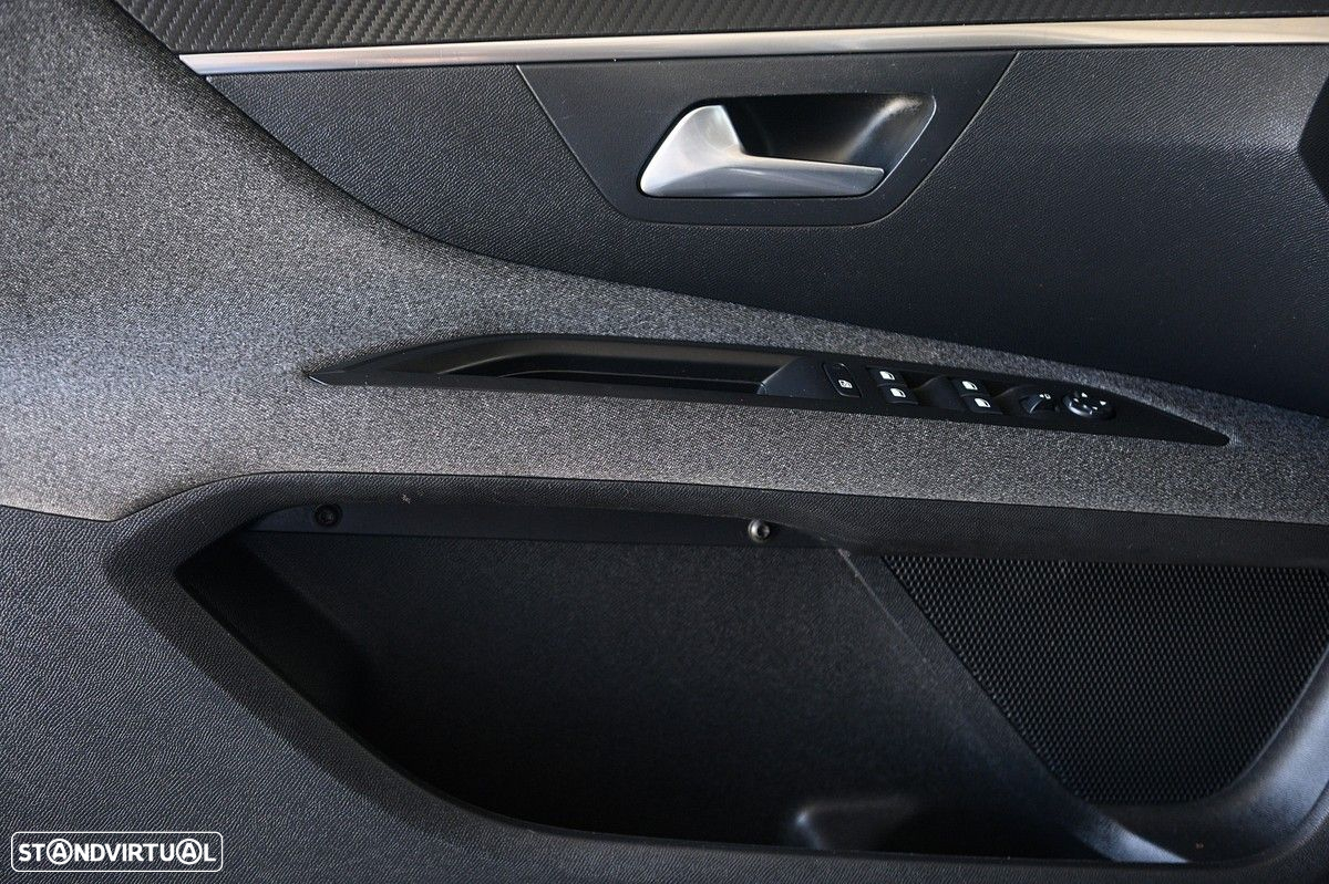 Peugeot 3008 PureTech 130 Stop & Start GPF EAT8 Active Business-Pack - 34