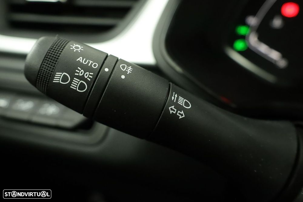 Renault Captur 1.0 TCe Techno Bi-Fuel - 17