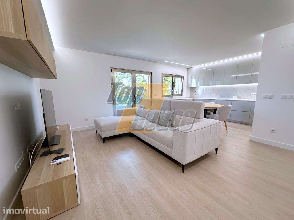 Apartamento T2 com parqueamento - Costa de Caparica - Grande imagem: 3/26